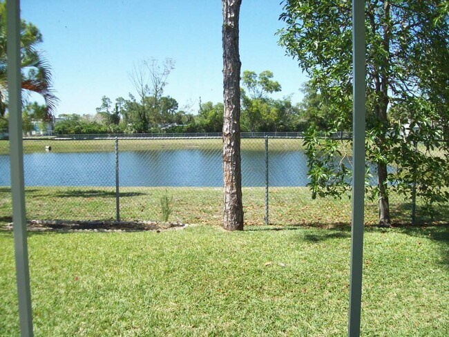 Building Photo - FAIRWAY ISLES