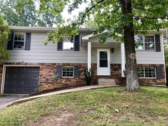 Building Photo - 4053 E Freedom Cir