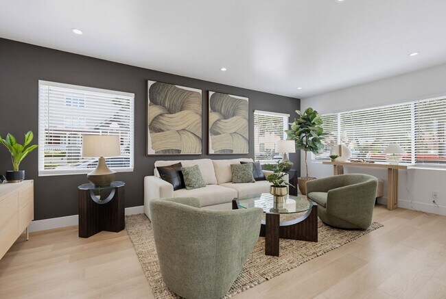 Foto del edificio - 426-426 Arbor Dr