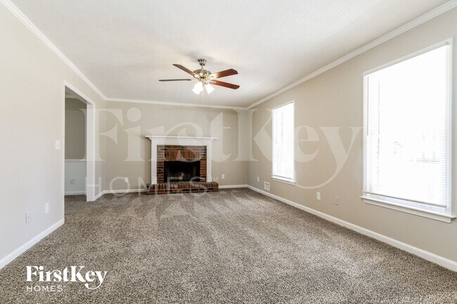 Foto del edificio - 331 Crescentview Ct