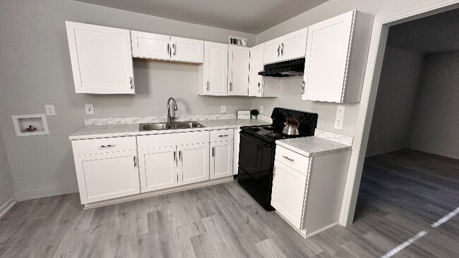 Foto del edificio - 2560 Ladeara Crest Ln