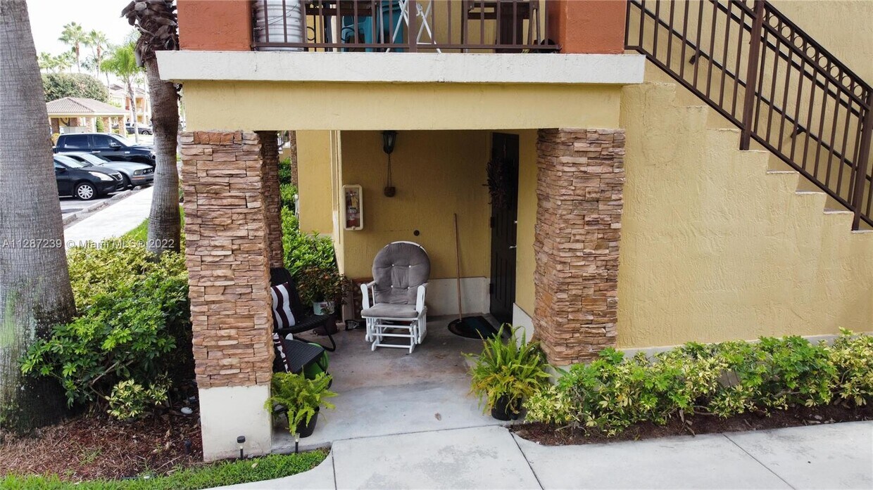 945 NE 33rd Terrace Unit 104, Homestead, FL 33033 Condo for Rent in