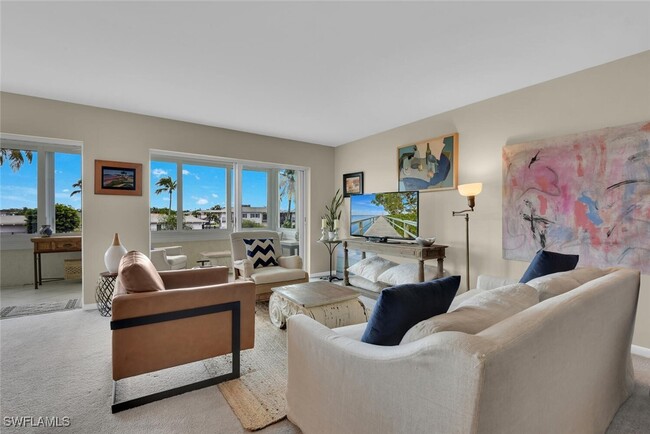 Foto del edificio - 3410 Gulf Shore Blvd N
