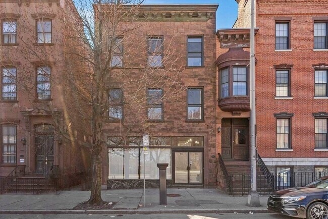 Building Photo - 170 Washington Ave