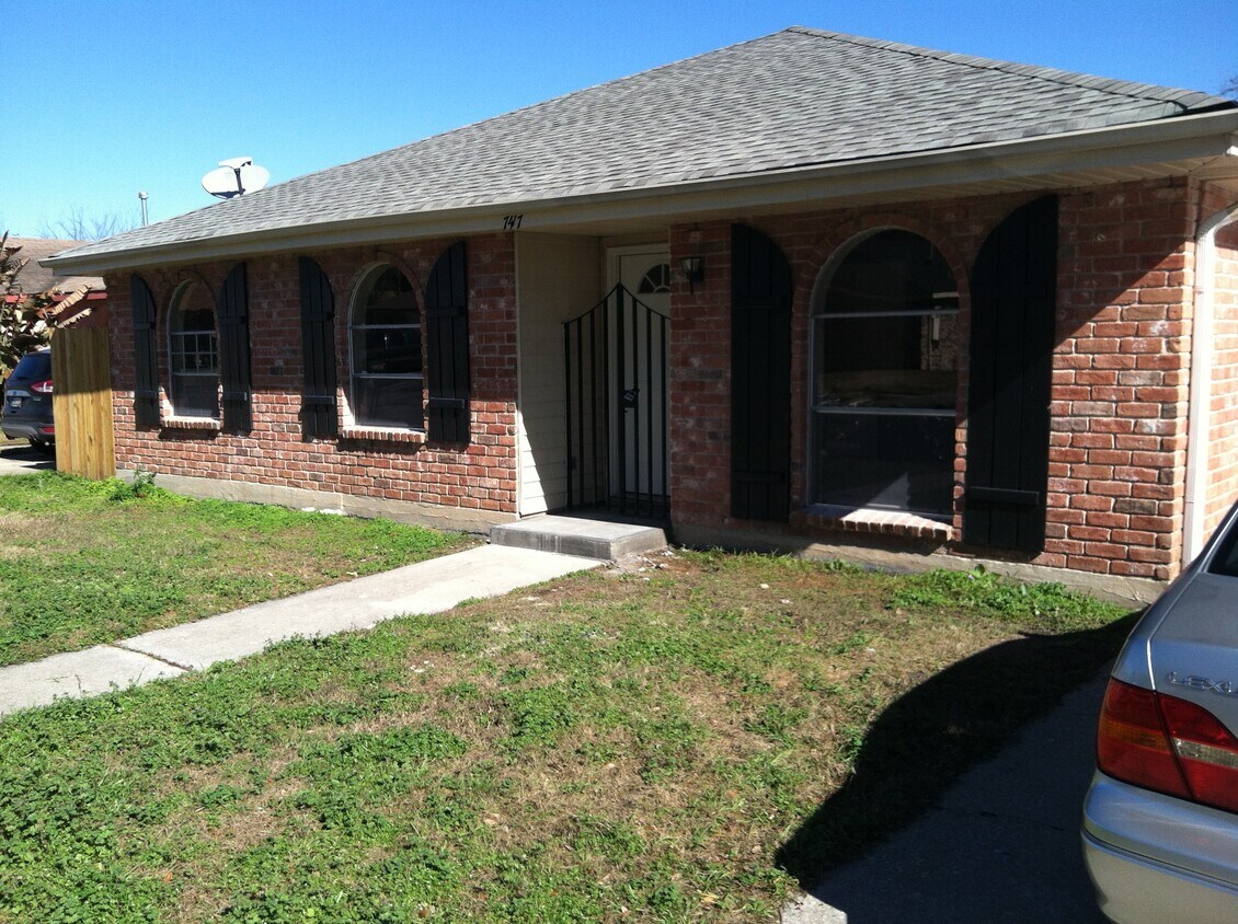 Primary Photo - 7414 Edward St