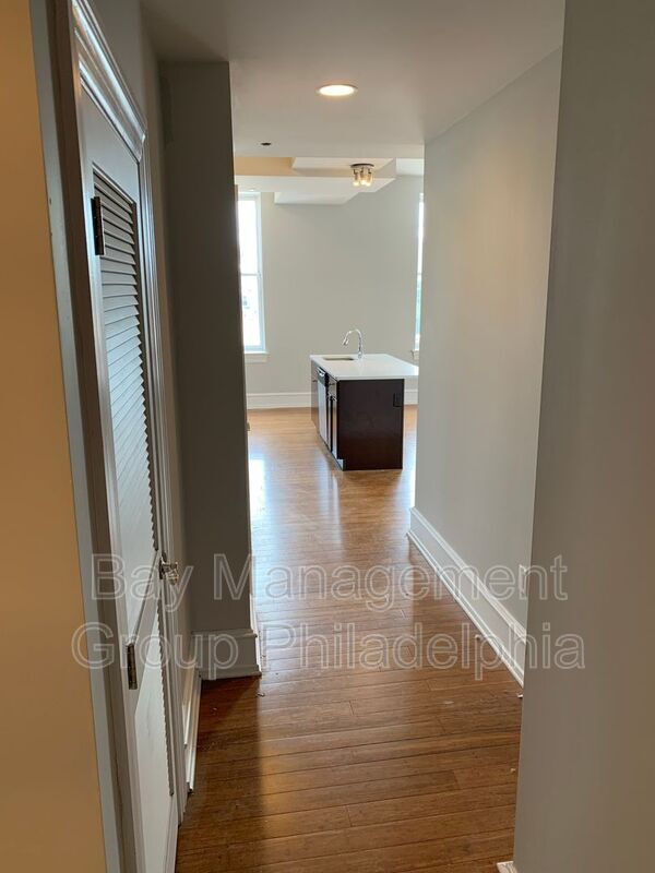 Building Photo - 2136 E Dauphin St