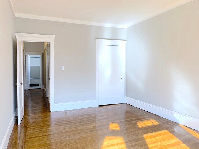 Foto del edificio - 730 O'Farrell St