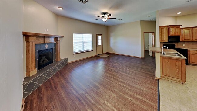 Foto del edificio - 16409 Stoneview Dr
