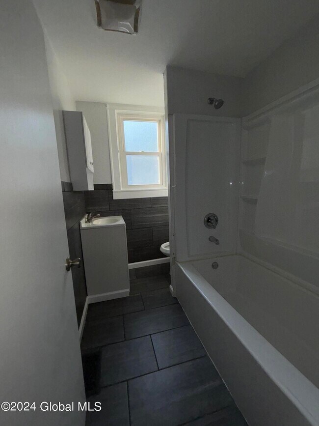 Foto del edificio - 23 Magnolia Terrace