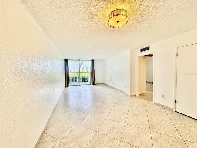 Foto del edificio - 2727 N Atlantic Ave