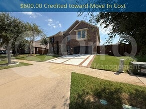 Building Photo - 1165 Clearwater Dr