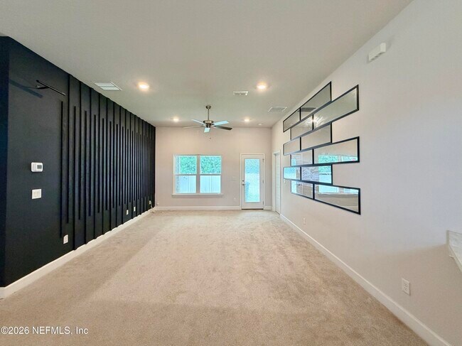 Foto del edificio - 8124 Helmsley Blvd