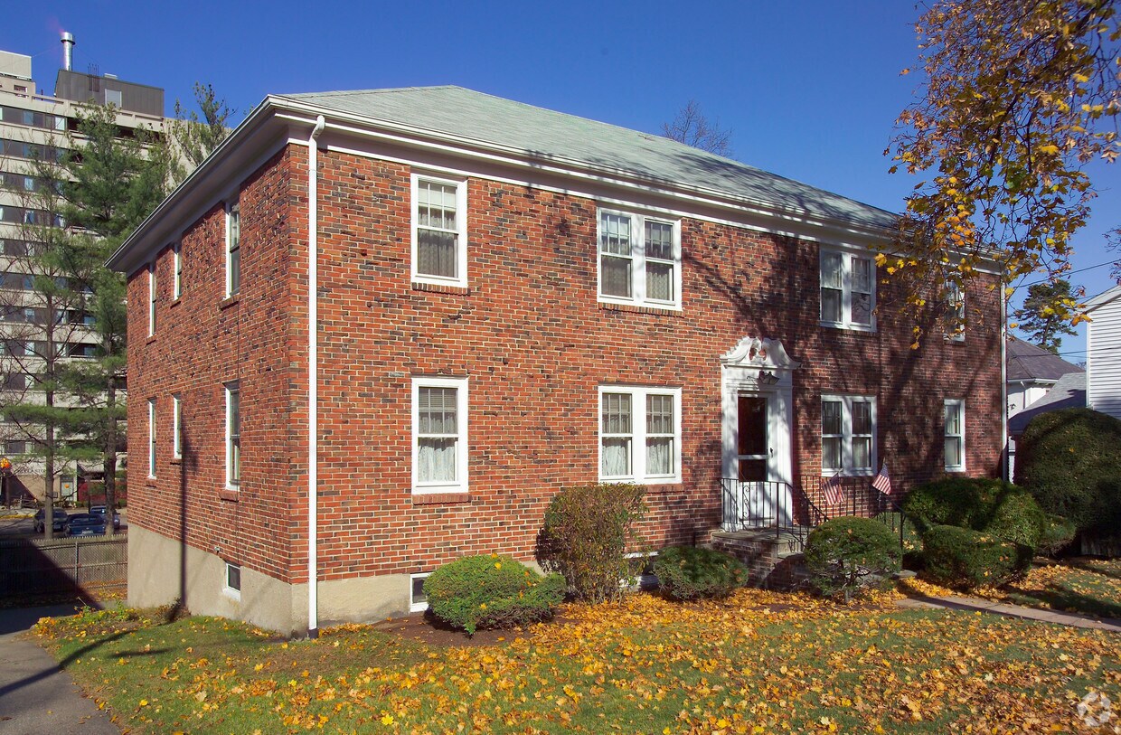 Building Photo - 15-21 Merrill Ave