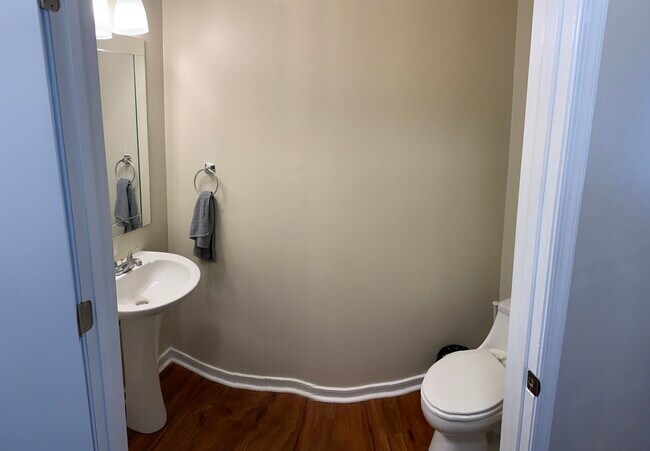 Half Bath - 2216 Bowlin Ct