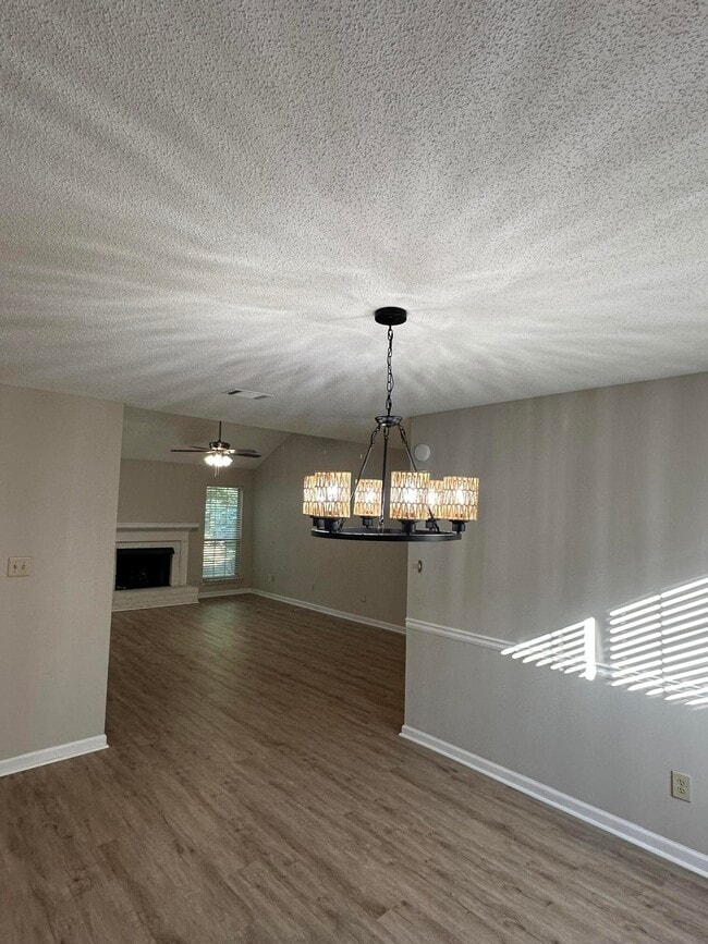 Building Photo - 517 Oak Chase Dr