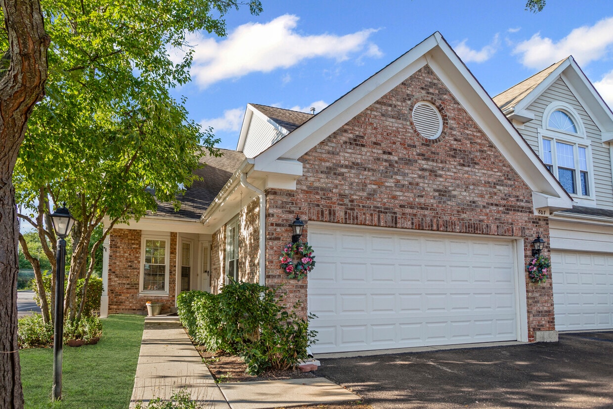 Foto principal - 807 Fairmont Ct