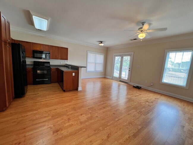 Foto del edificio - 4 Bedroom House in The Retreat  1/2 OFF SE...