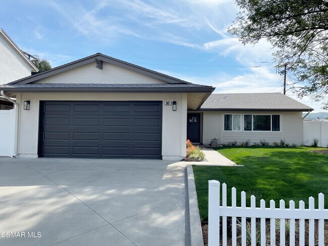 Foto del edificio - 382 Aristotle St