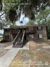 Building Photo - 13 Oak Forest Ln
