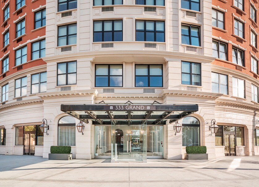 Foto principal - 330 Grand St
