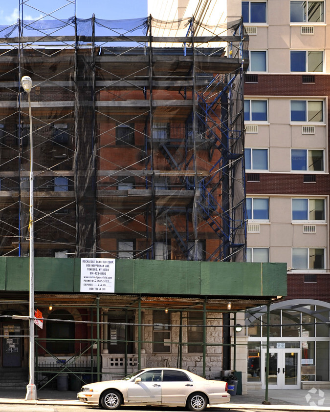 Foto principal - 510 E 163rd St