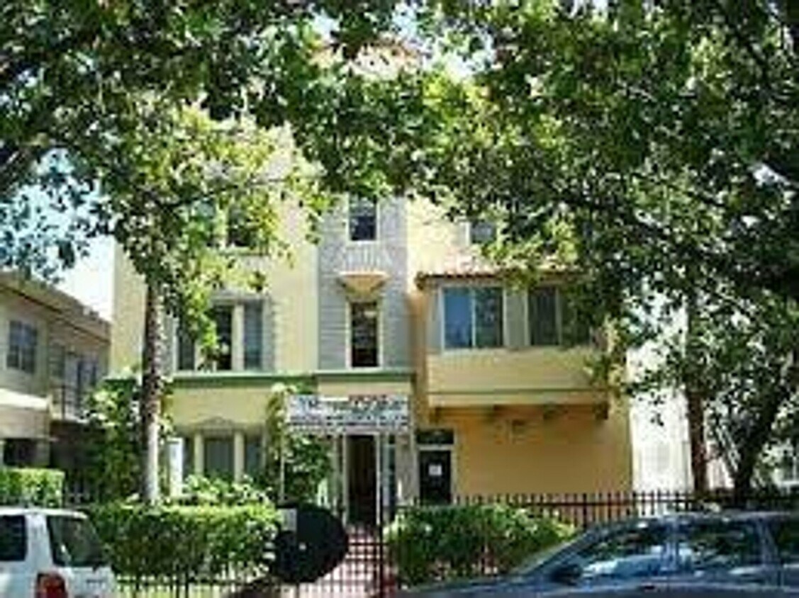 Primary Photo - Studio Apartment Rental across from the park