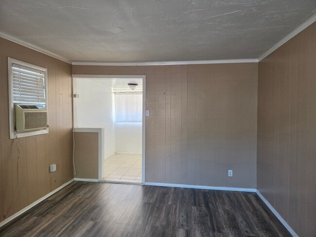 Foto del edificio - 1308 W Fern Dr