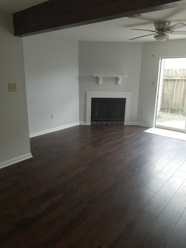 Building Photo - 8736 Elvin Dr