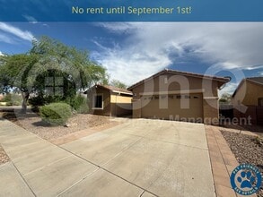 Building Photo - 1419 W Red Creek Dr