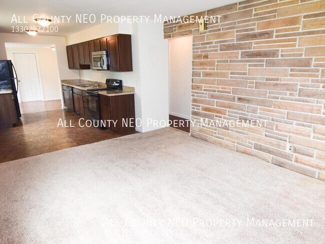 Foto del edificio - 12406 Brookfield Ave