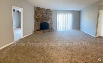 Building Photo - 2021 Highridge Dr SW