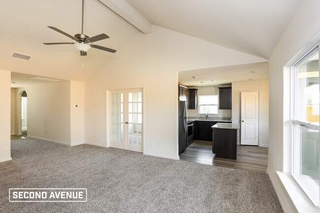 Building Photo - 1401 Sunkiss Dr