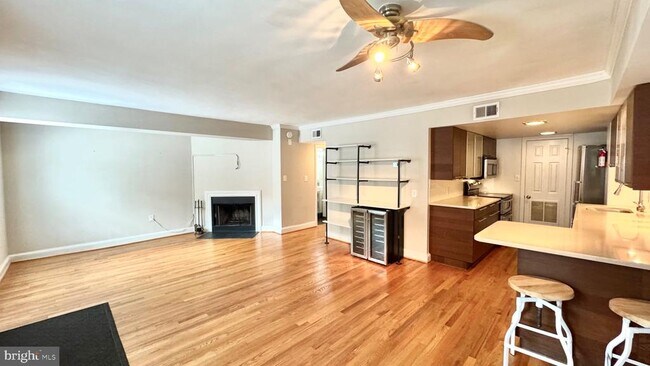 Foto del edificio - 523 8th St NE