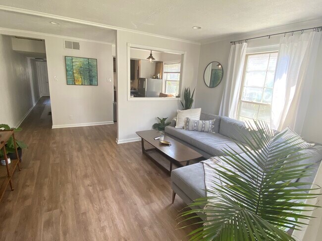 Foto del edificio - 3318 S Taylor Ave