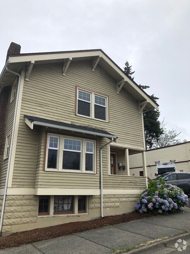 Building Photo - 1304 Ellis St