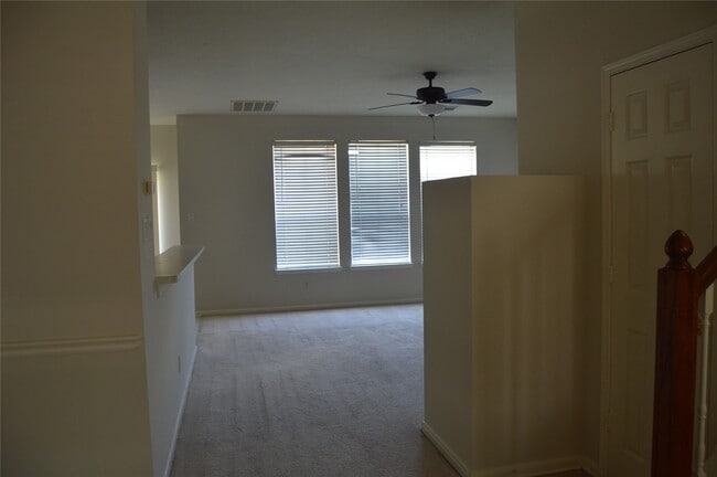 Building Photo - 2423 Waterwood Dr