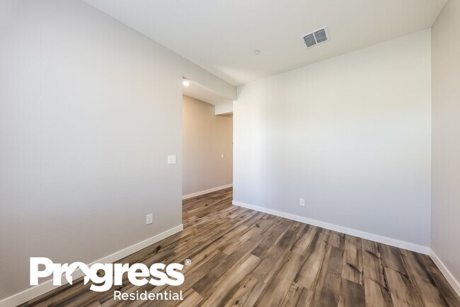 Building Photo - 11491 W Camden Dr