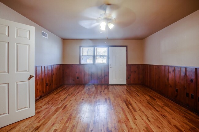 Foto del edificio - 3320 28th St