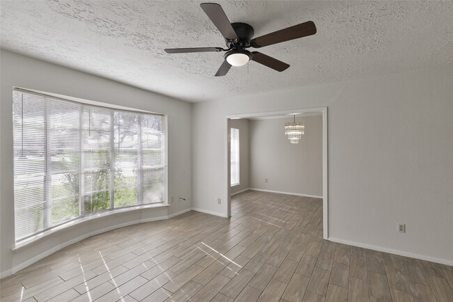 Foto del edificio - 4203 Sloangate Dr