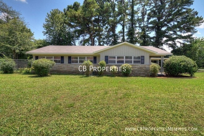 Building Photo - 145 Lawndale Dr