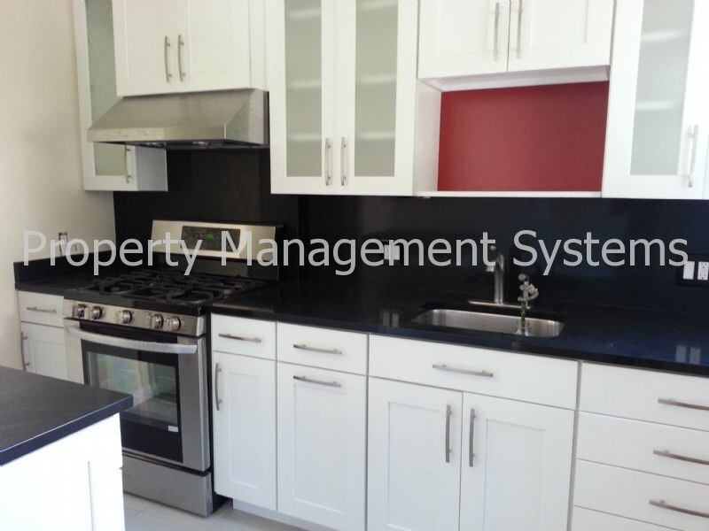 Foto del edificio - 2459 Larkin St