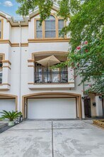 Building Photo - 702 Asbury St