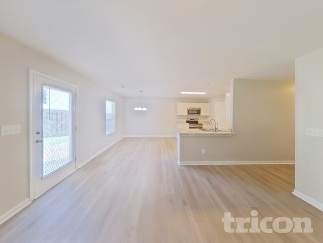 Building Photo - 631 Buckskin Rd