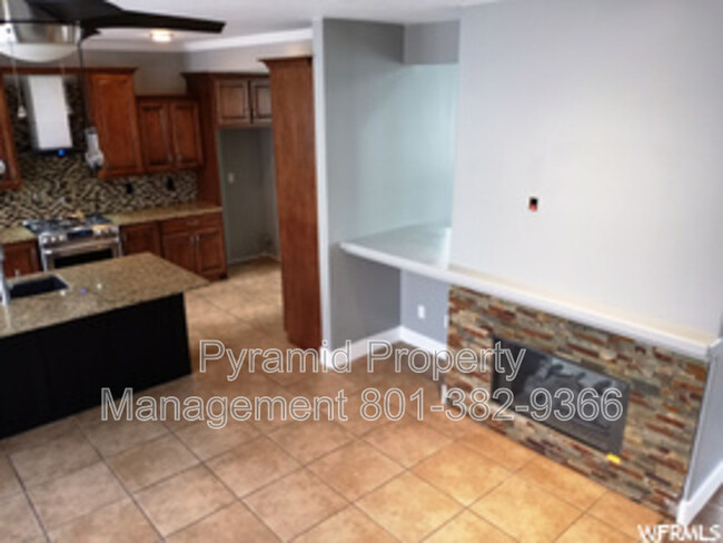 Foto del edificio - 5136 Pebblestone Cir