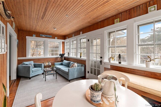 Foto del edificio - 696 Ocean Breeze Walk