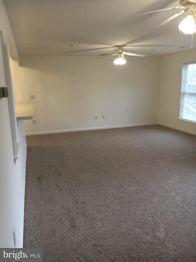 Building Photo - 302 Baughmans Ln