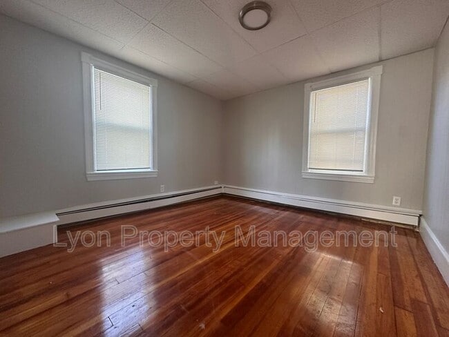 Building Photo - 171 Rathbun St