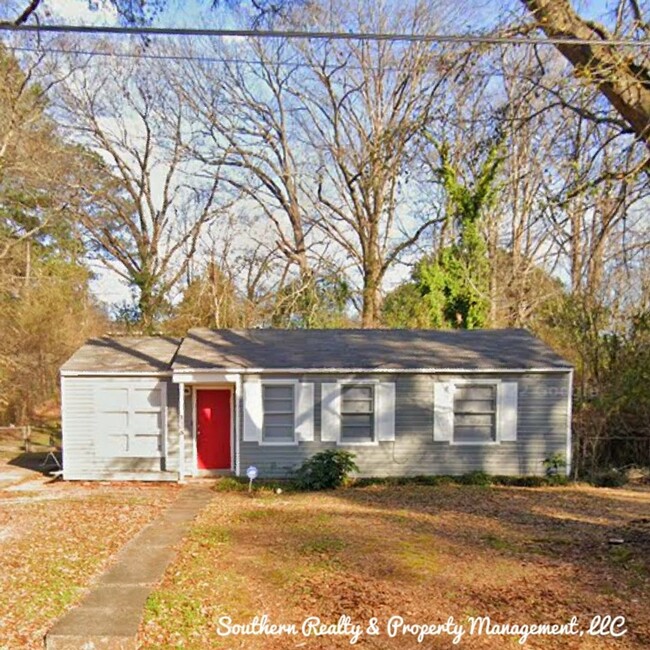 Building Photo - Avondale Road in Forest Hills' Perry Hill ...