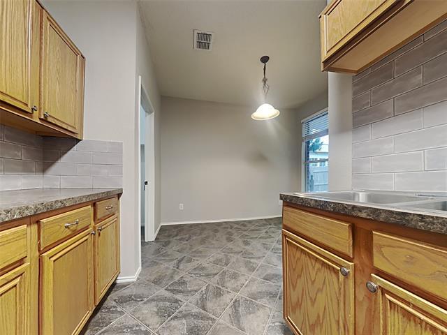 Building Photo - 6404 Seal Cove