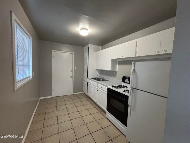Foto del edificio - 3906 Harrison Ave
